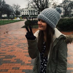 Meet your Posher, Stephanie